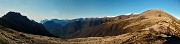 64 Panoramica dal Grona a sx al Bregagnino a dx